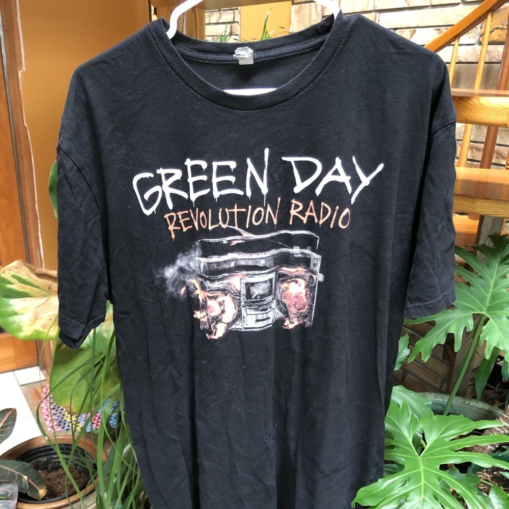 Green Day Revolution Radio 2017 Tour Punk Shirt